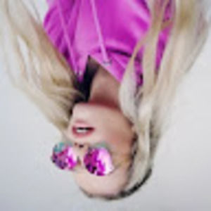 Meet your Posher, Carlos